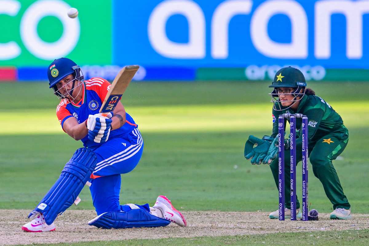 Fans light up Dubai as India beat Pakistan in Women's T20 World Cup