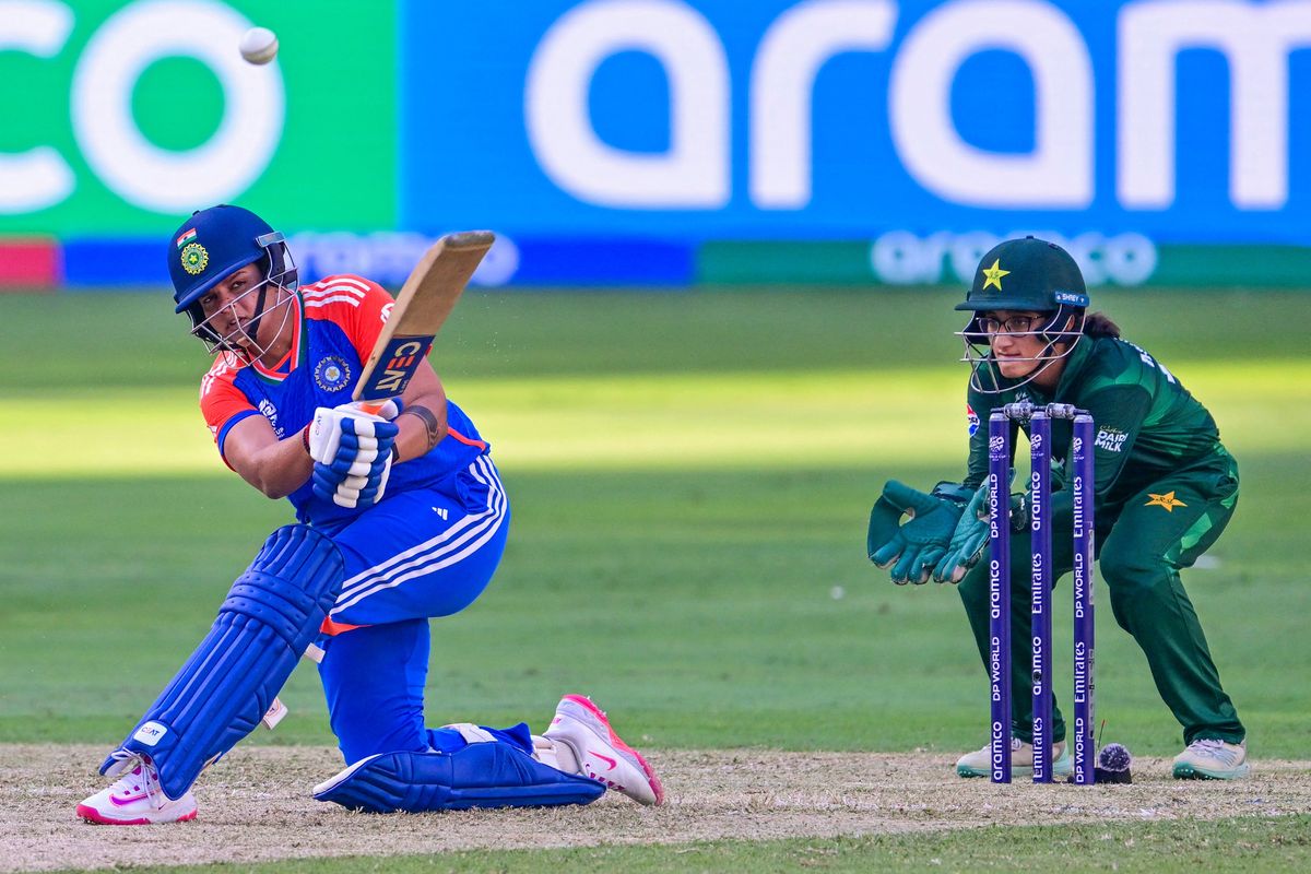 Fans light up Dubai as India beat Pakistan in Women's T20 World Cup