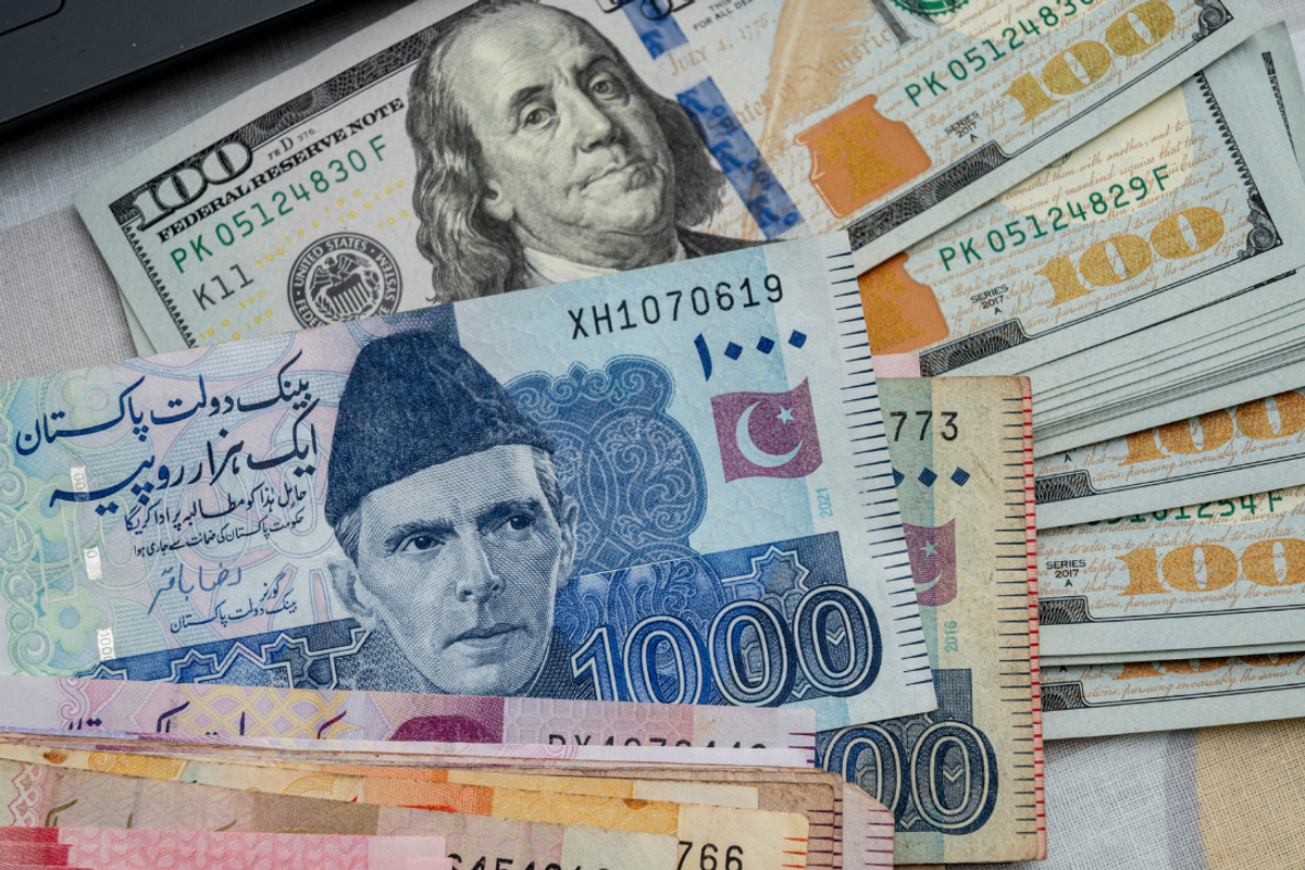 Foreign investment in Pakistan soars 81% to $385 million in Sept