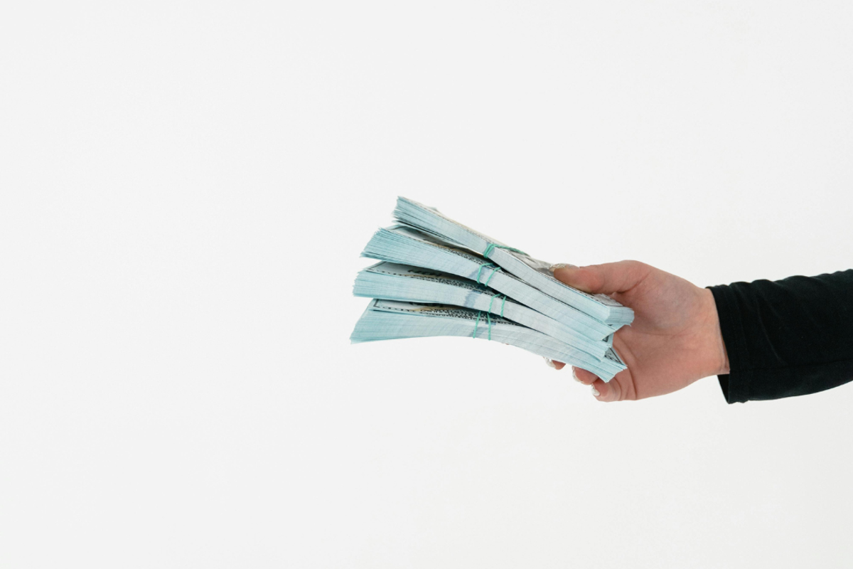 Pakistan's banking sector deposits see 17.9% growth in October