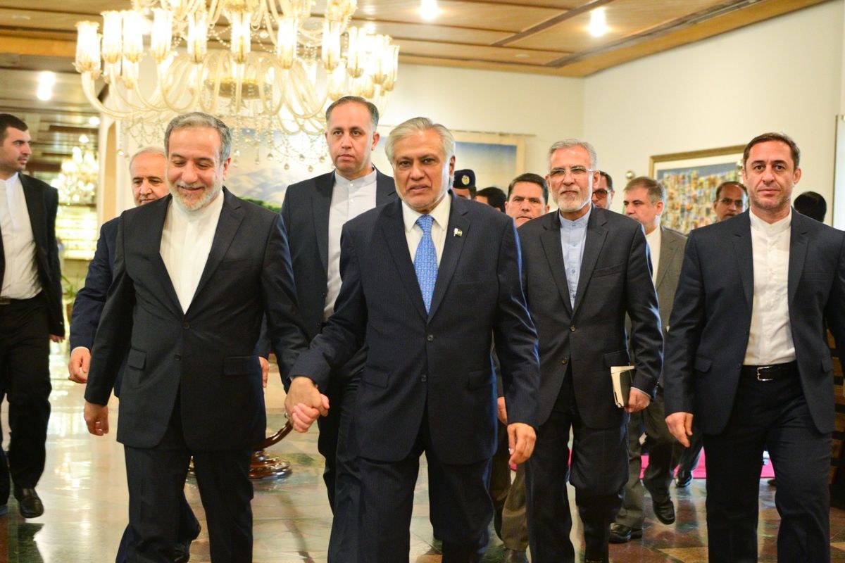 Iran's foreign minister arrives in Islamabad amid Indo-Pak standoff