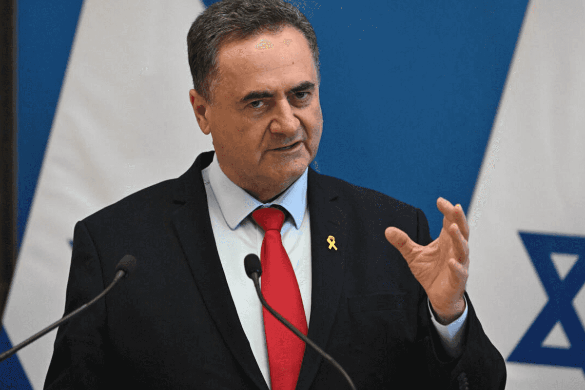 Israel defence minister says no humanitarian aid will enter Gaza