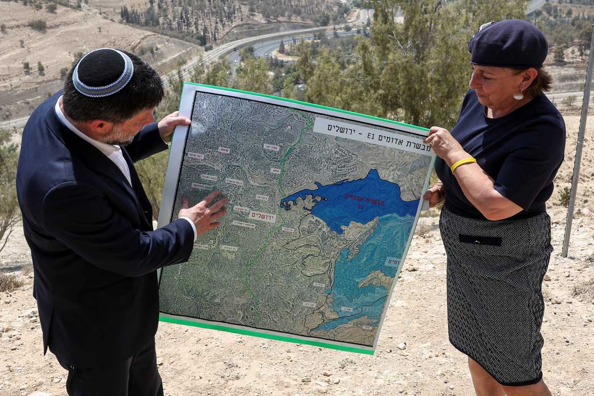 Israeli minister sets out plan to 'Judaize' Arab population centers