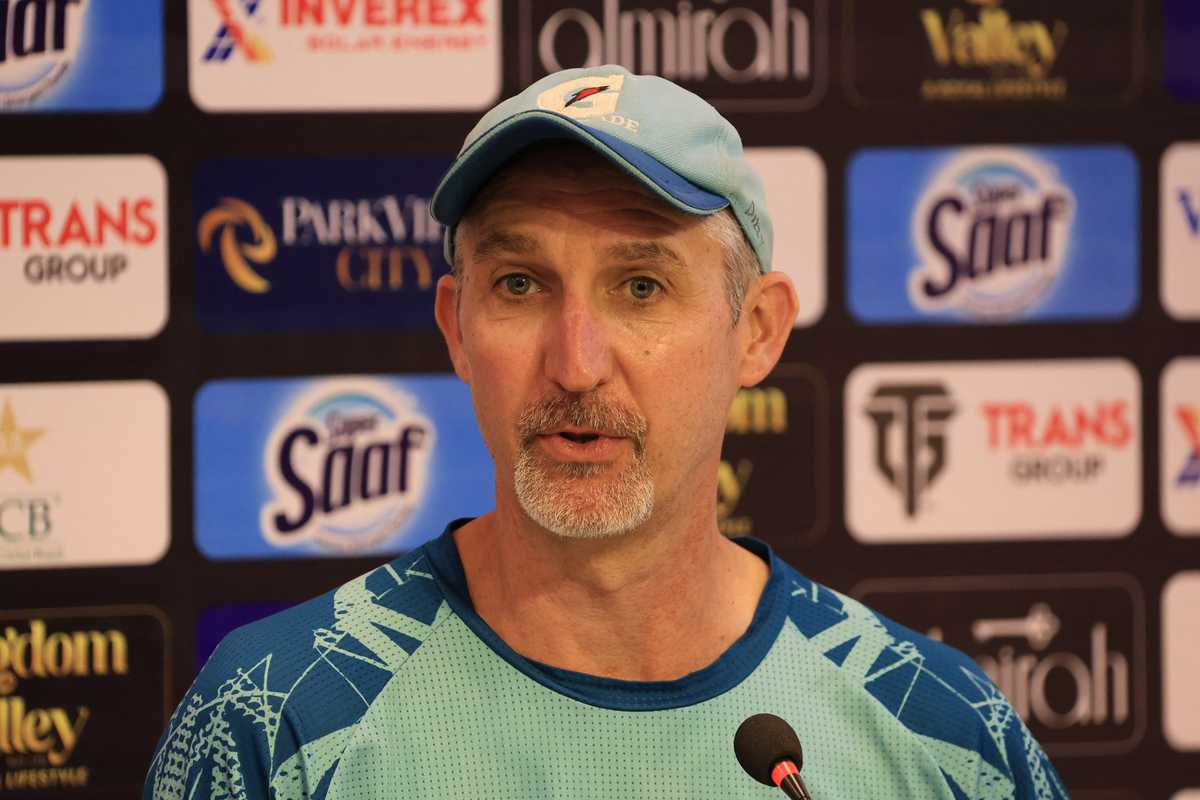 Jason Gillespie tells Aaqib Javed to ‘look in the mirror’ over Pakistan selection chaos