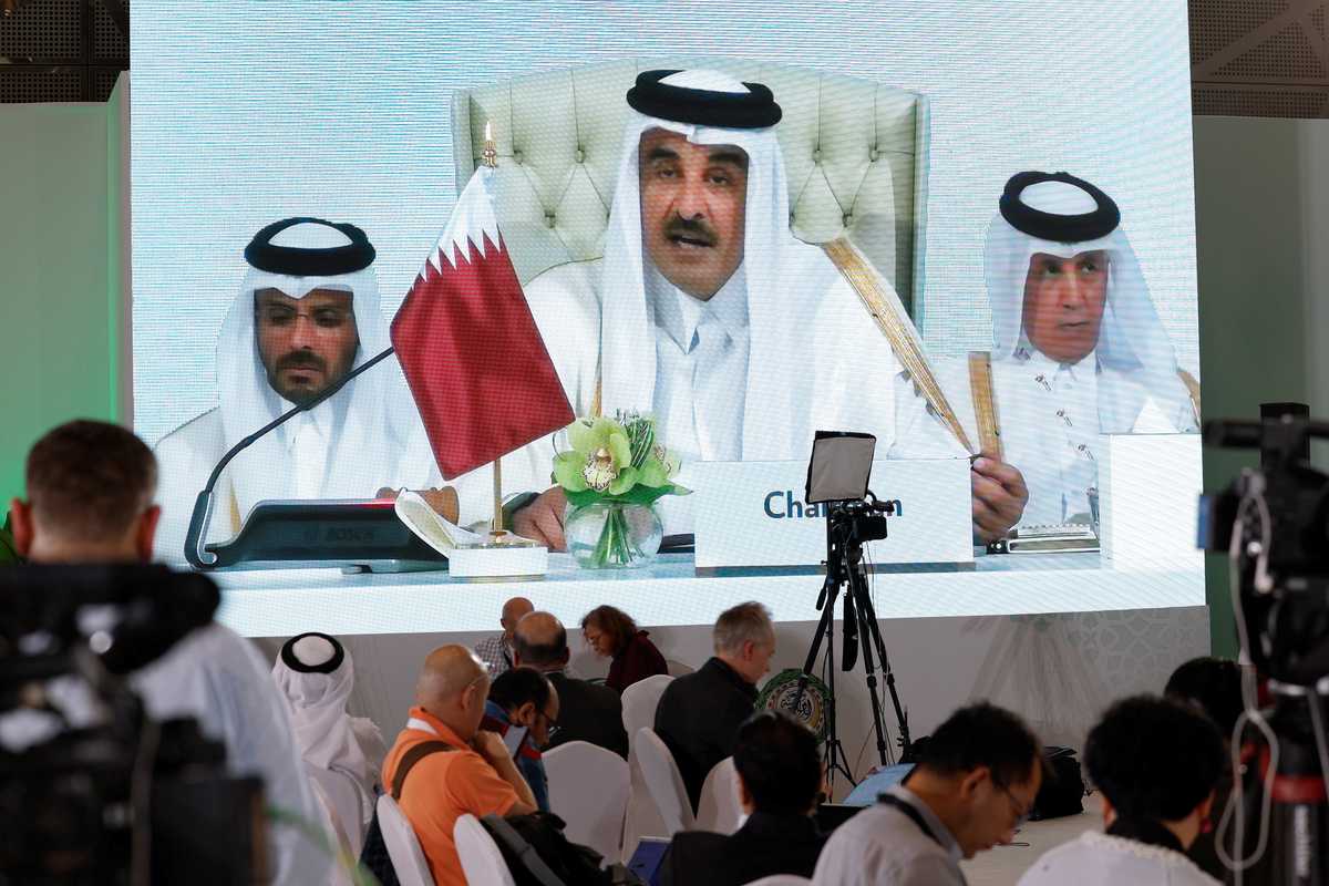 Israel attack aimed to halt Gaza talks, Qatar emir tells emergency summit