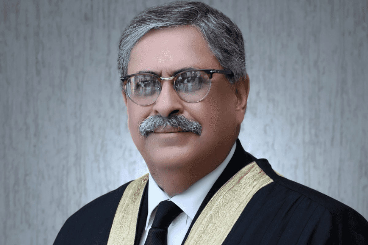 Calls for Pakistan chief justice to take action against 27th Constitutional Amendment grow