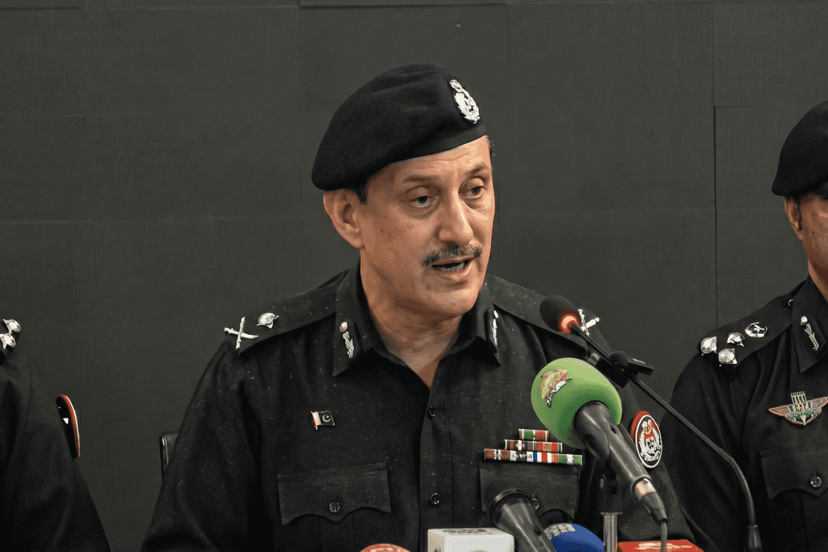 Karachi police probe alleged foreign links in 'Cocaine Queen' Pinky drug network
