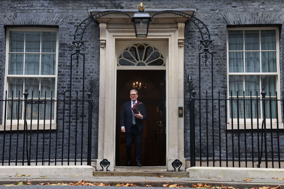 British PM Starmer to visit UAE, Saudi Arabia to boost investment