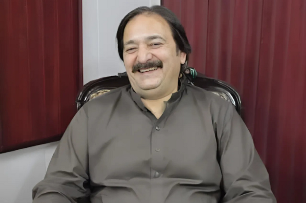 Pakistani court grants interim pre-arrest bail to suspect in murder of underworld figure’s son