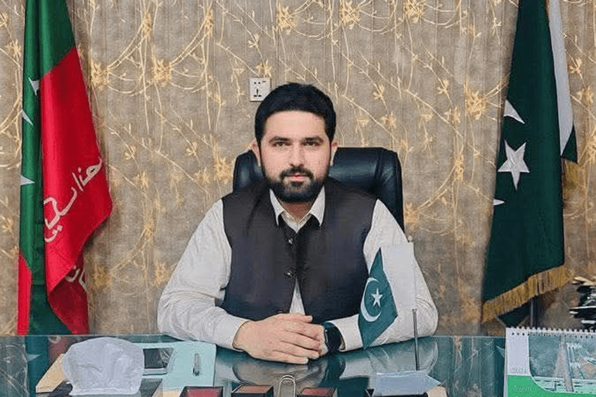 Pakistani court issues non-bailable arrest warrants for KP chief minister