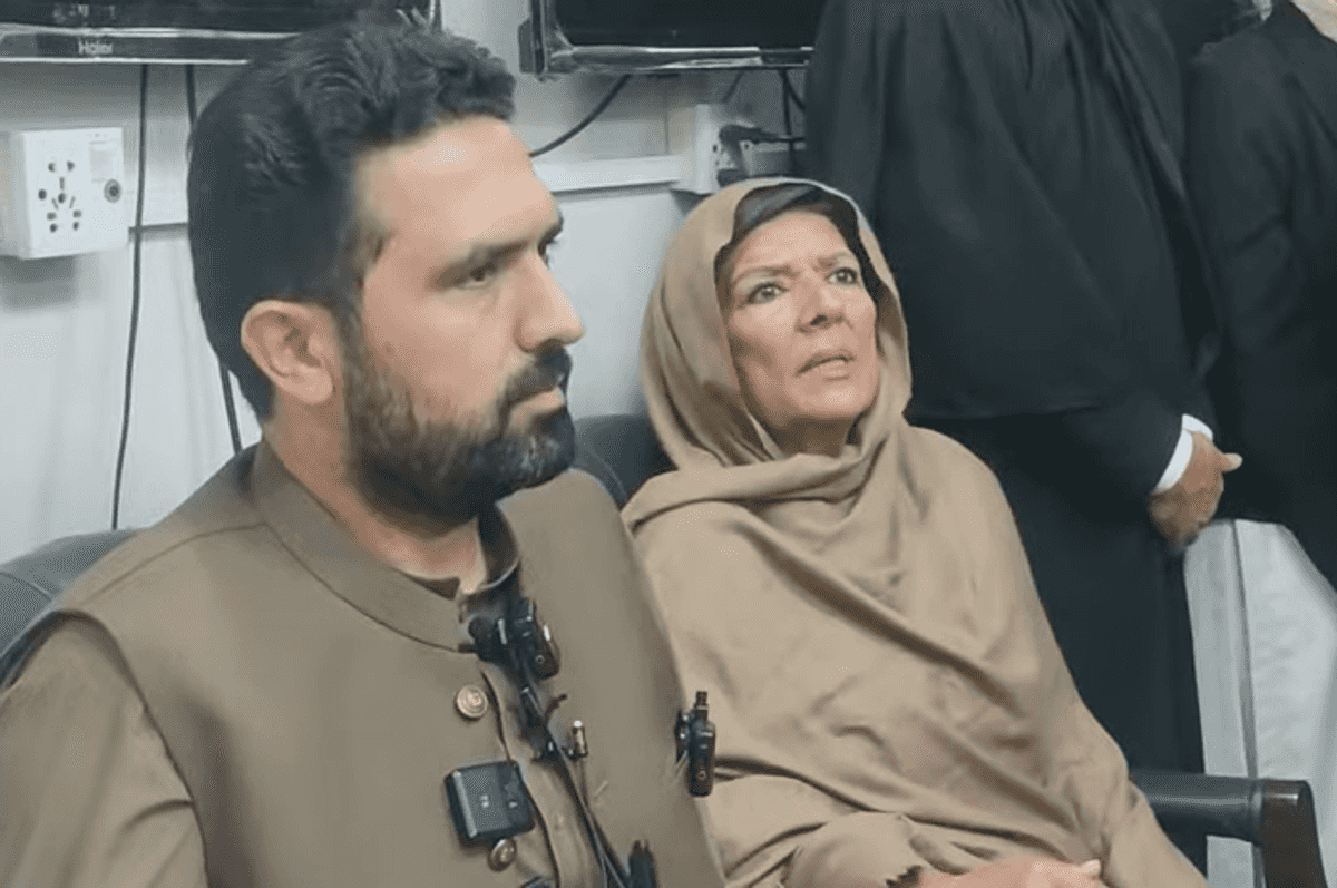 Sister of Pakistan’s jailed ex-PM Khan files contempt plea against prison officials