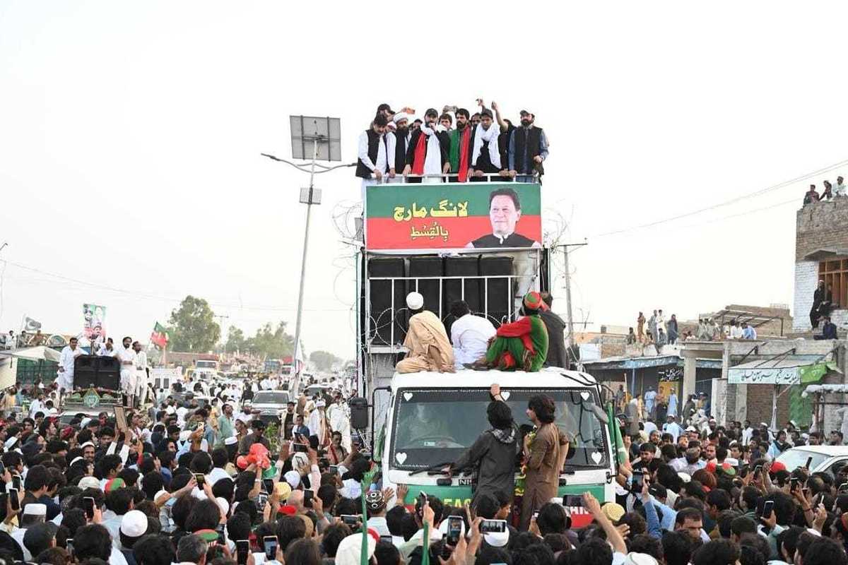 PTI launches long march toward Islamabad after talks collapse