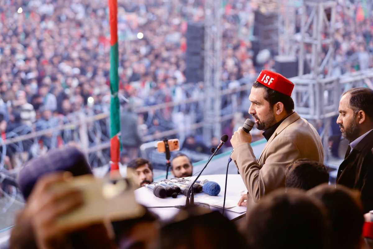 Chief Minister of Pakistan’s Khan-led party named in riots case two years later