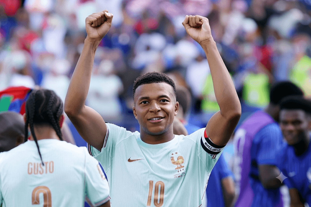 Mbappe fires France past Morocco and into the World Cup semi-finals