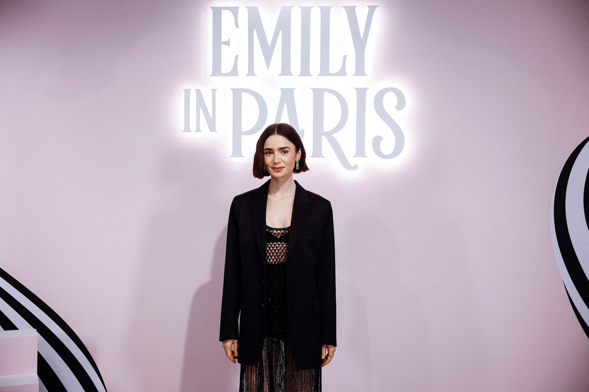 'Emily in Paris' must return to ... Paris: Macron