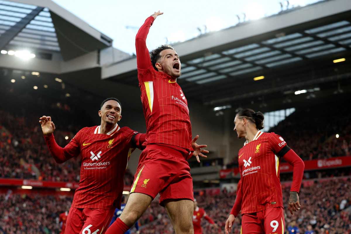Salah, Jones help Liverpool beat Chelsea and stay top of the Premier League table