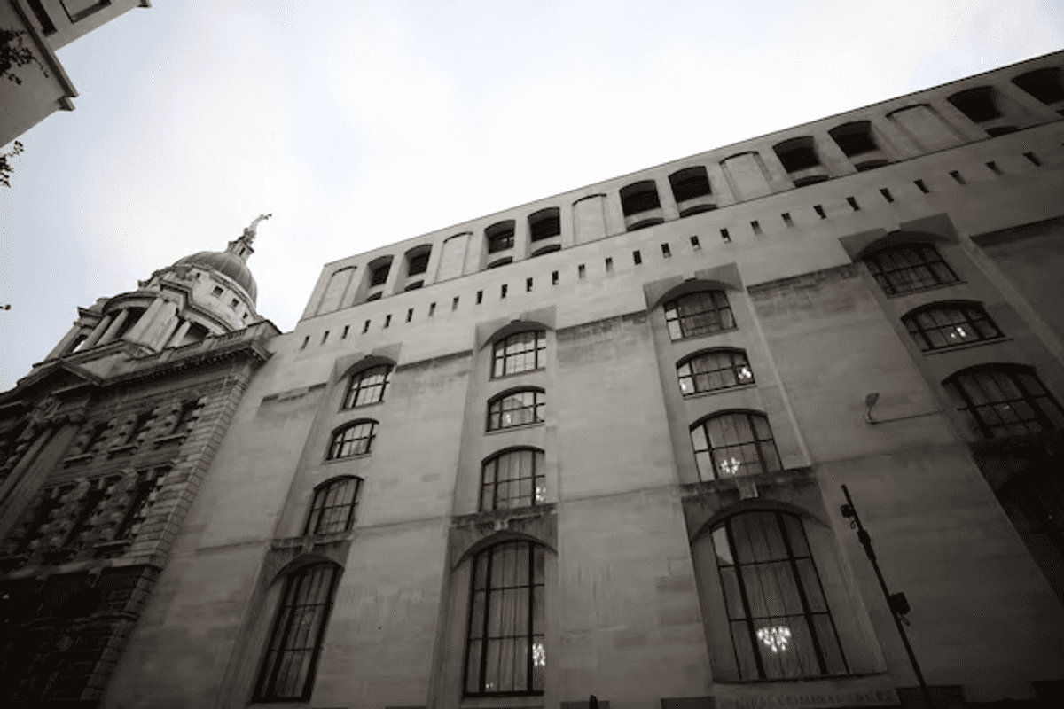 Father of Sara Sharif confesses to her murder in UK trial