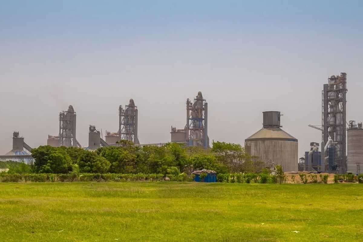 Lucky Cement Plant in Iraq hit by unidentified object