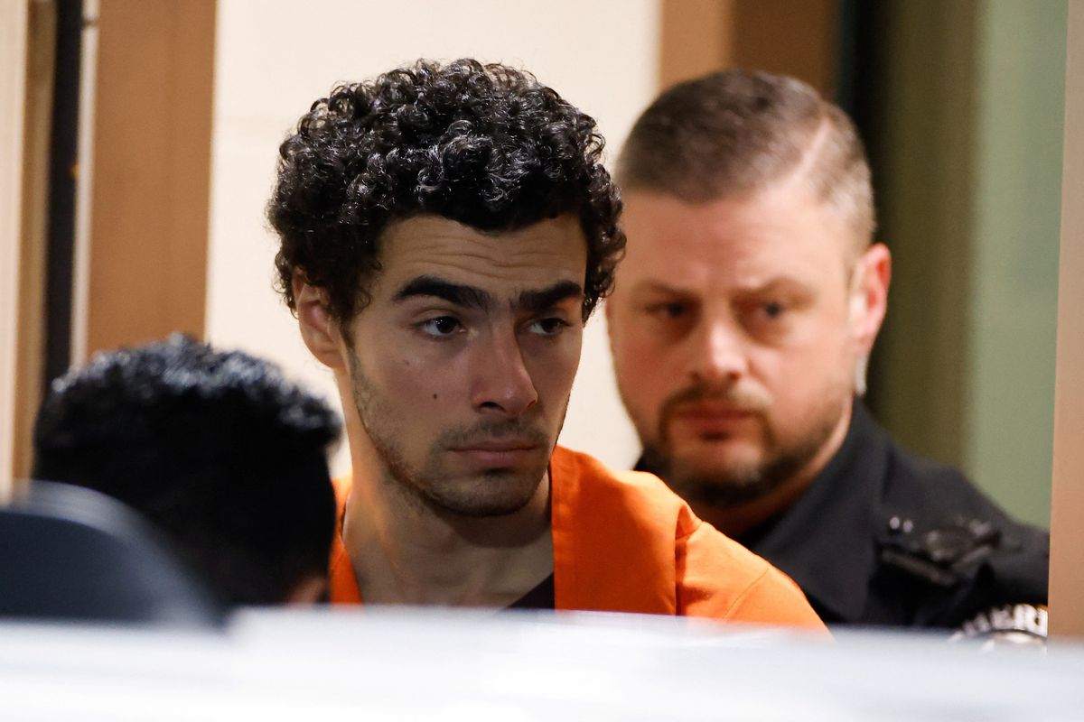 Suspect in UnitedHealth executive killing faces federal murder, stalking charges