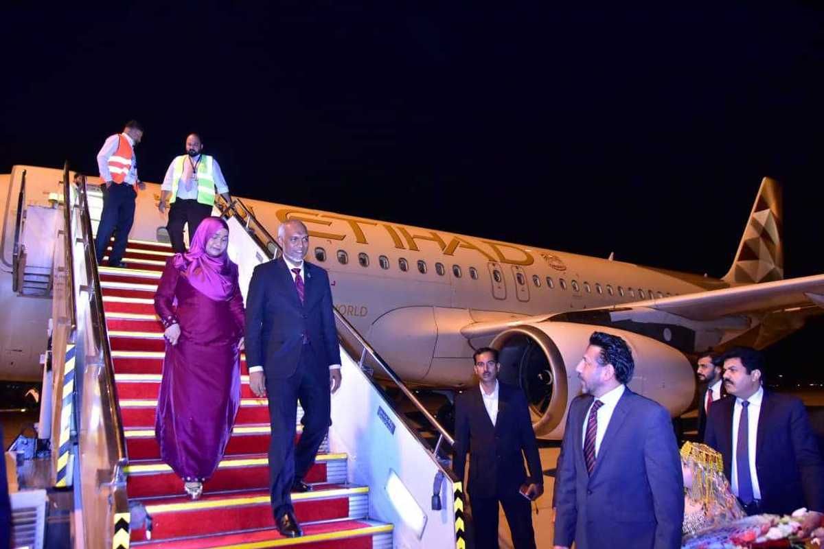 Maldivian President Mohamed Muizzu arrives in Islamabad on landmark three-day state visit