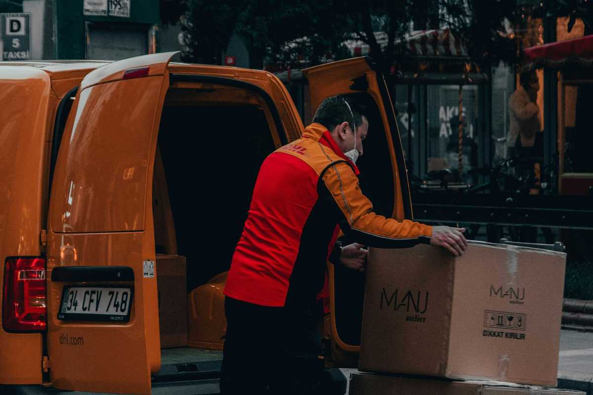 Courier charges jump 17% as Pakistan's fuel price shock rattles ecommerce industry