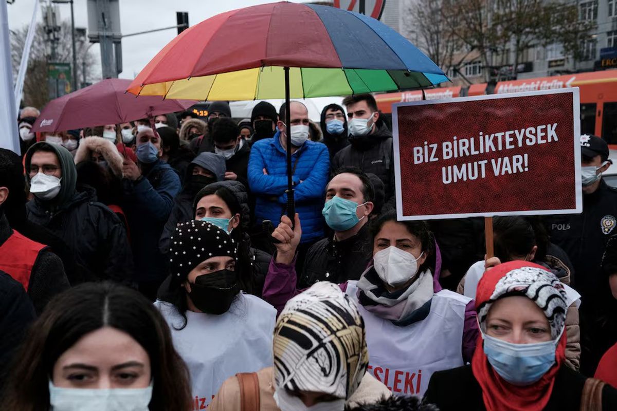 Thousands protest in Turkey to demand bigger hike in minimum wage