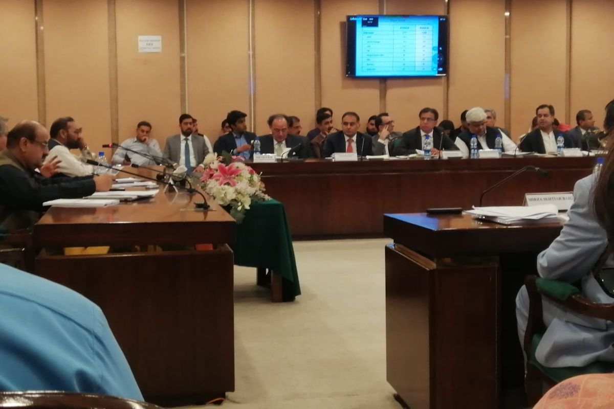 Pakistan misses revised target of PKR 12.3B, eyes PKR 11.9B in revenue collection