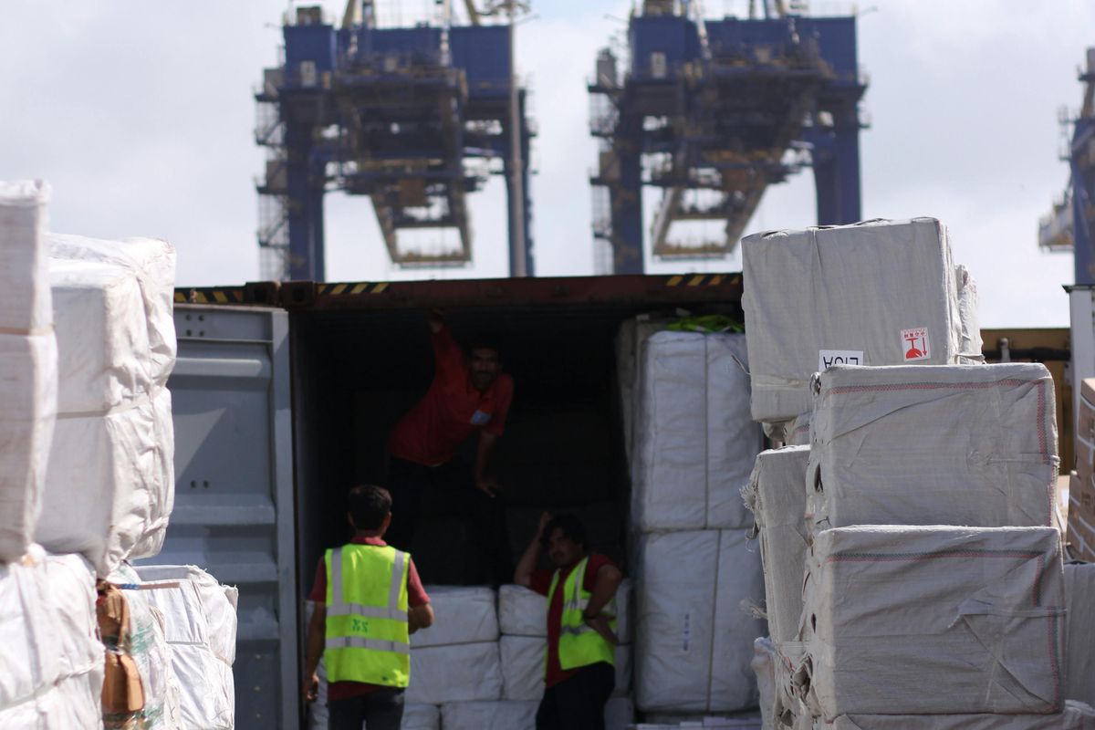 Pakistan’s trade deficit widens by 20.4% YoY to $1.8 billion in Sept