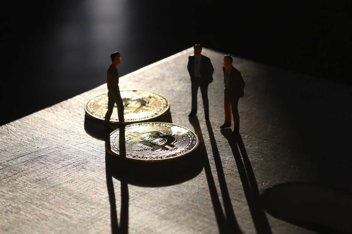 US, UK bust Russian money laundering network