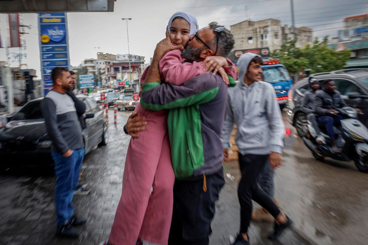 Tens of thousands in Lebanon head home as Israel-Hezbollah truce takes hold