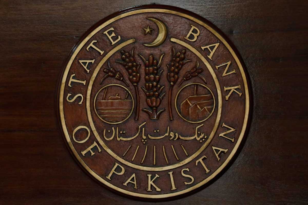 SBP policy rate: Most expect 11.5% hold as hike risk rises