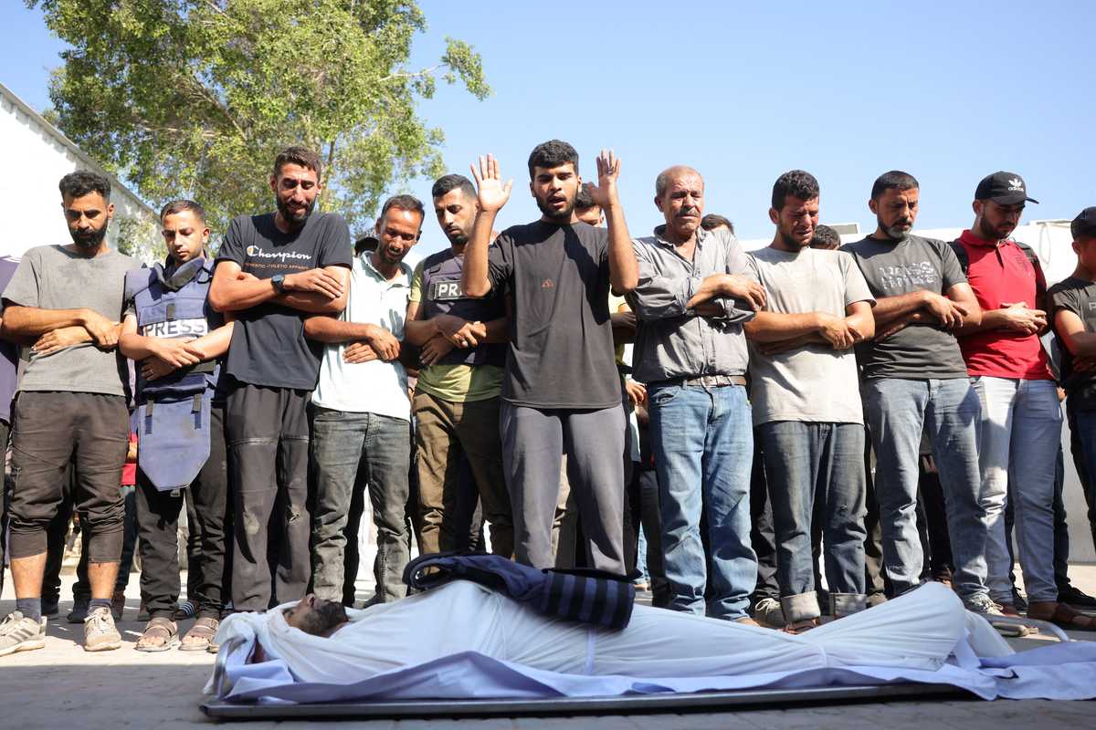 Gaza civil defense says Israeli forces kill 11 people