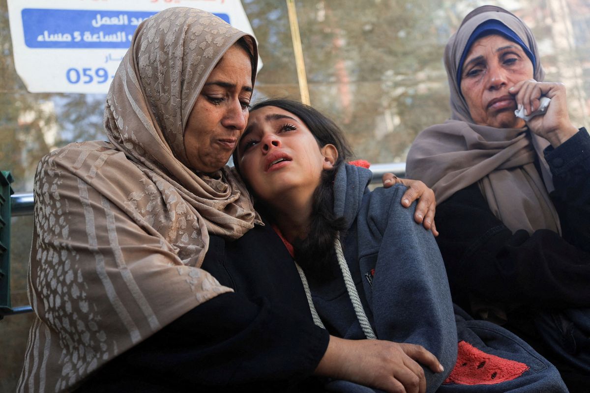 Israeli airstrikes kill 14 people in Gaza