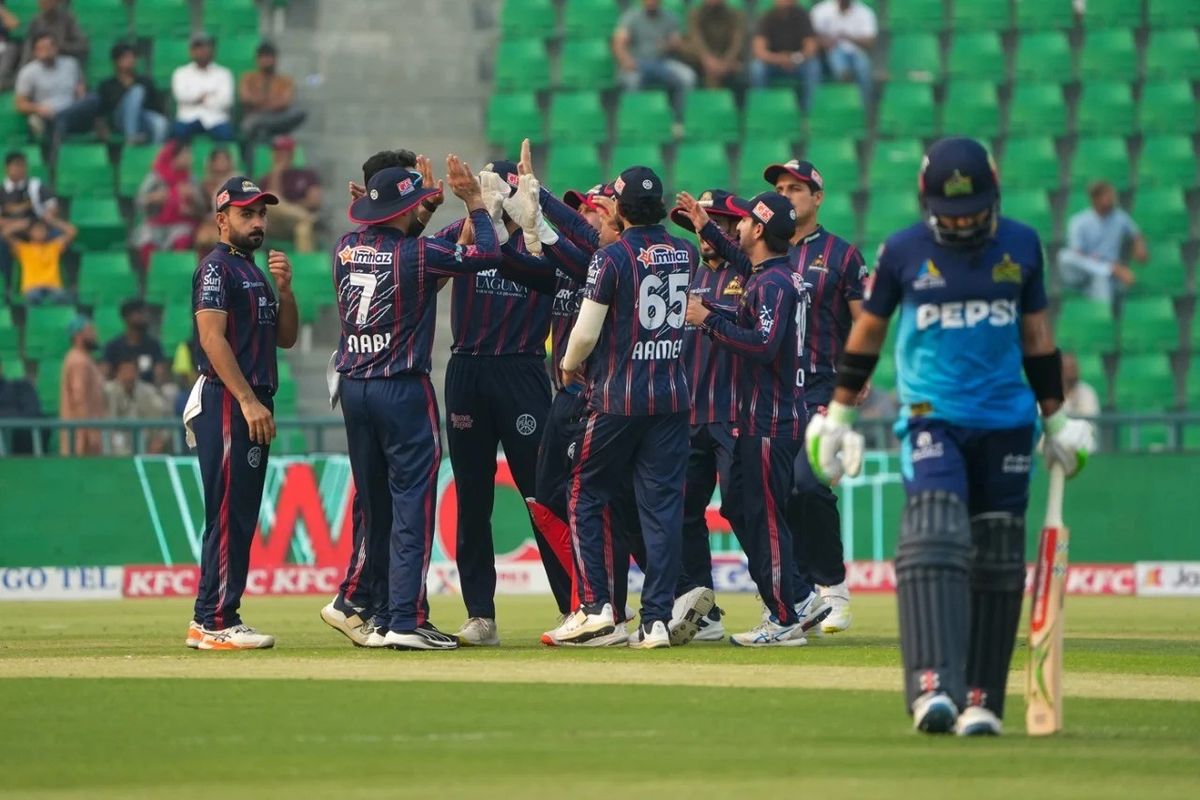 Multan out of race for HBL PSL playoffs after losing to Karachi