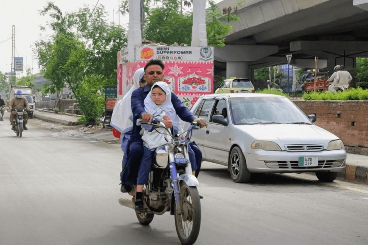 Visually impaired girls in Peshawar face an educational dead end