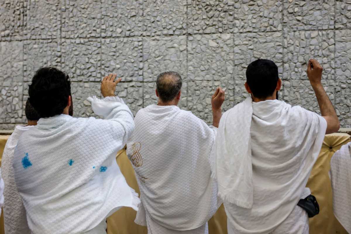 Hajj 2026: Pilgrims perform stoning of the devil in climactic final ritual at Mina