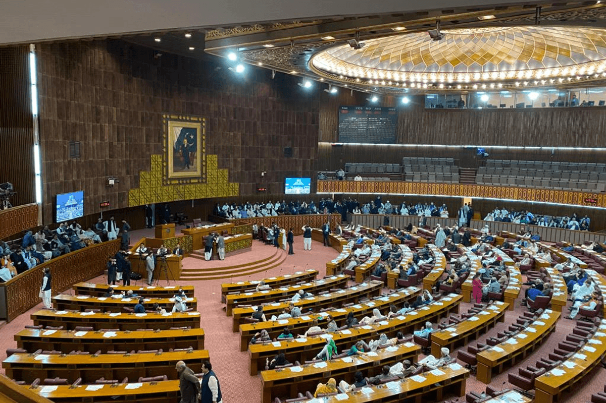 Confusion in Pakistan parliament over control of web monitoring, firewall systems