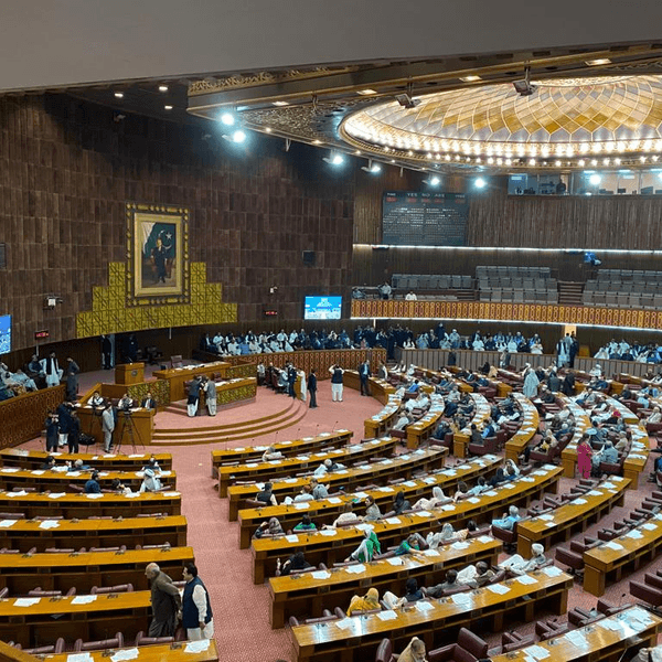 Confusion in Pakistan parliament over control of web monitoring, firewall systems