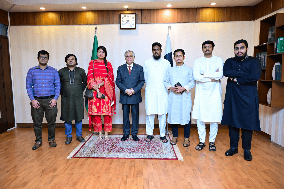 Pakistan FM calls for stronger youth and cultural ties in landmark Bangladesh visit
