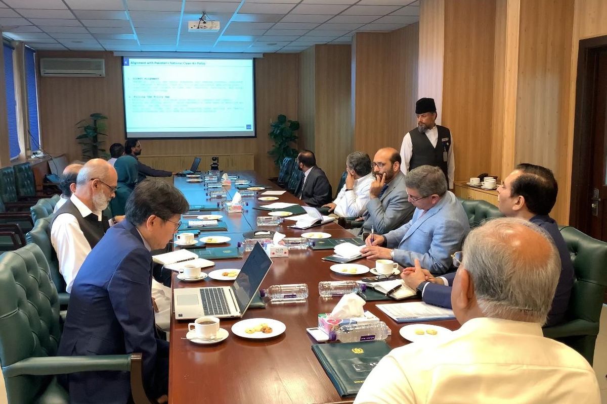 Deadlock in talks risks unrest in Pakistan-administered Kashmir