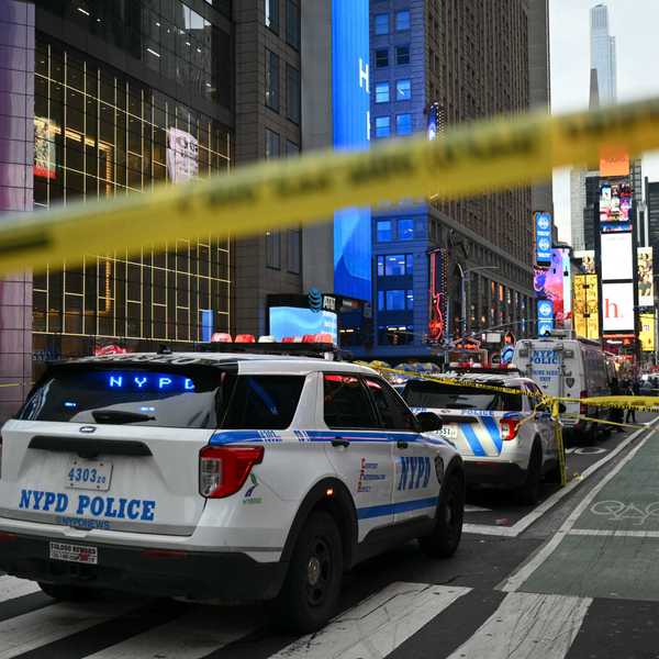 New York police shoot knife-wielding woman after random Times Square stabbing leaves one dead