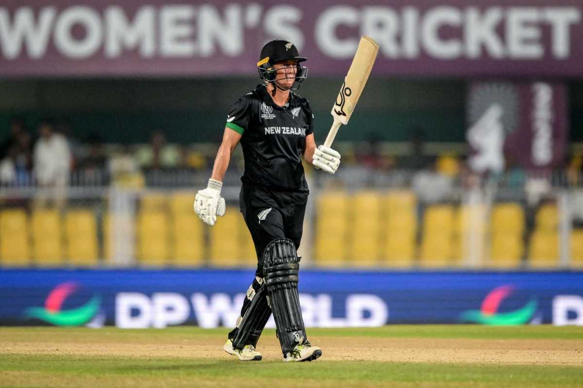 Devine calls for review of fielding rules, boundary lengths in women's game