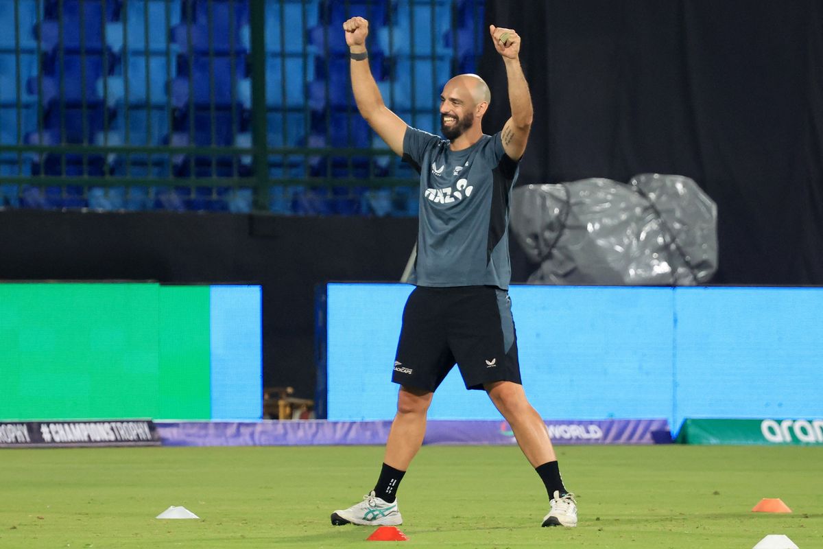 New Zealand's Mitchell fit to face India in Champions Trophy