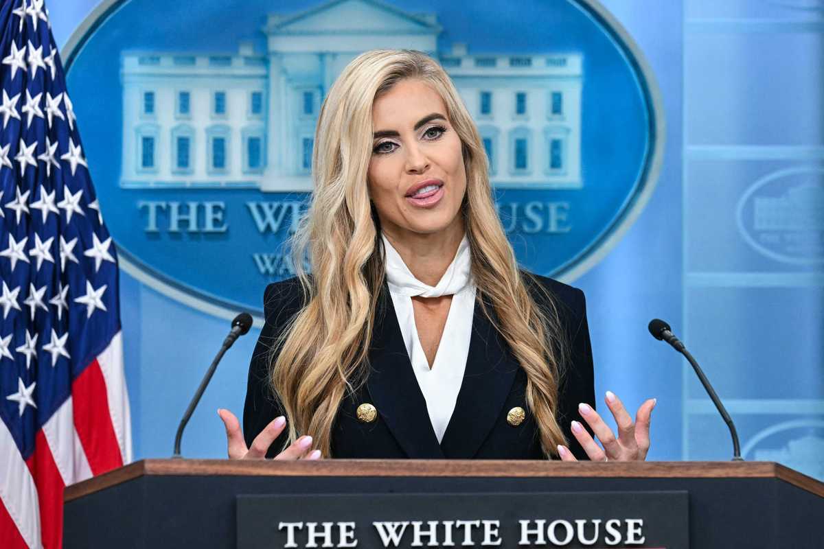 White House press secretary Katie Zacharia faces legal ethics complaint over credentials after rocky debut
