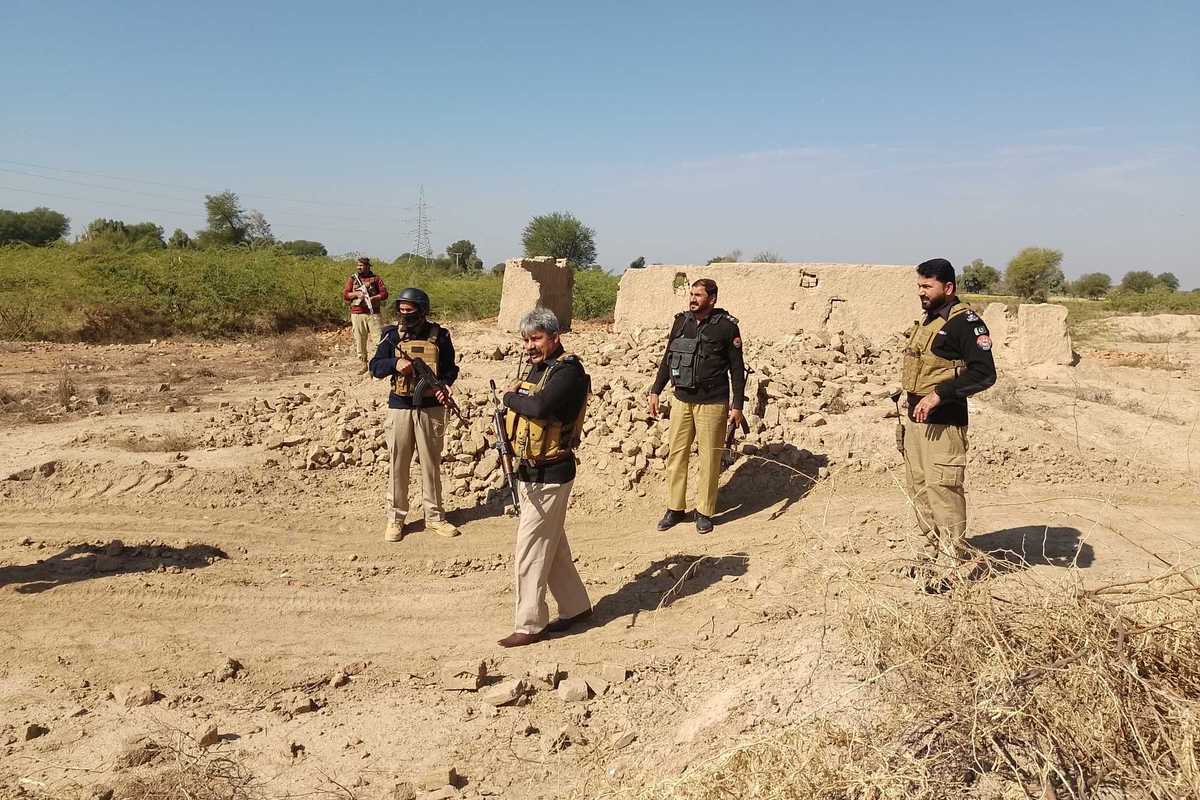 Four police officers killed in militant attack in northwest Pakistan