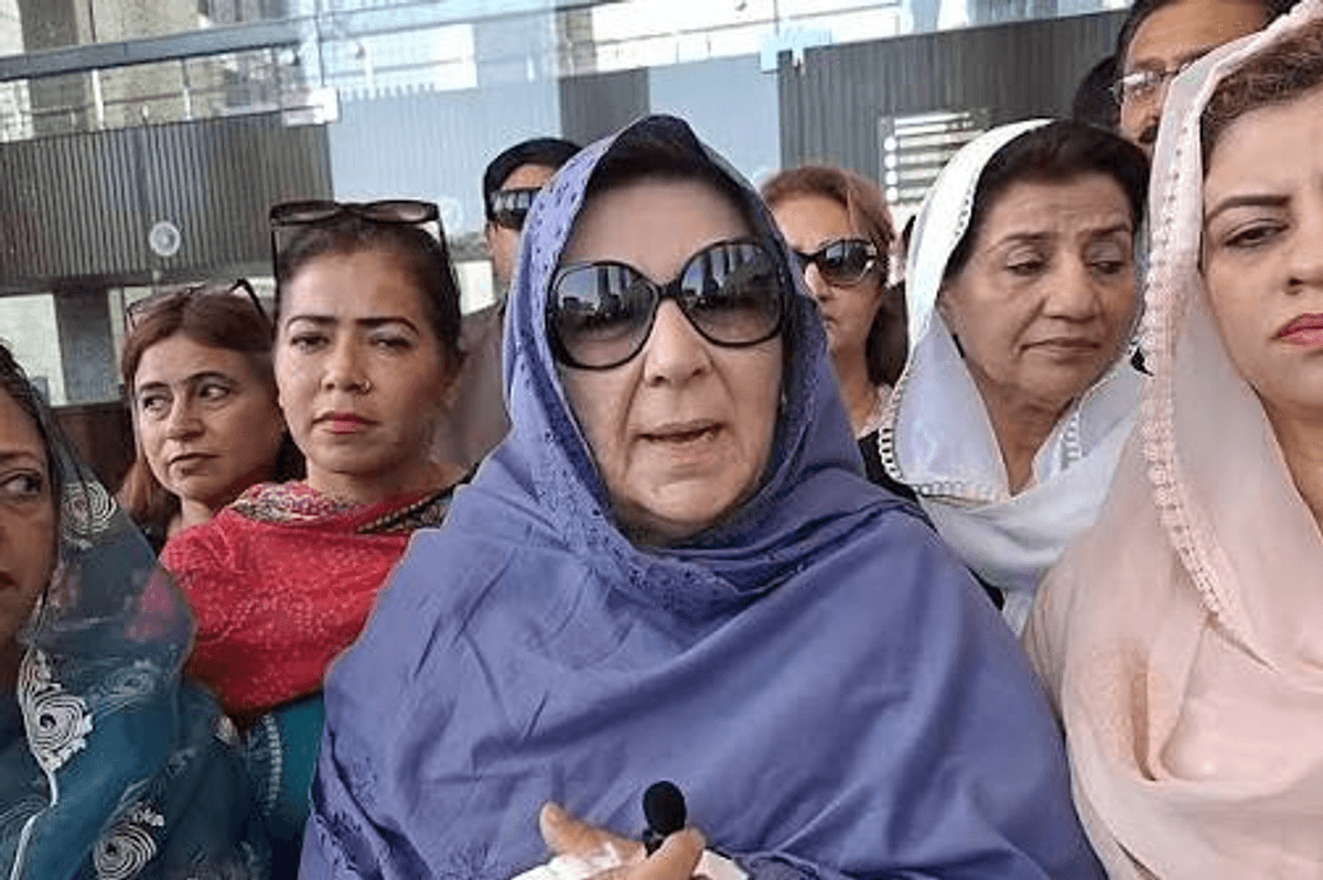 Imran Khan's sister Noreen Niazi allowed to meet him at Adiala jail