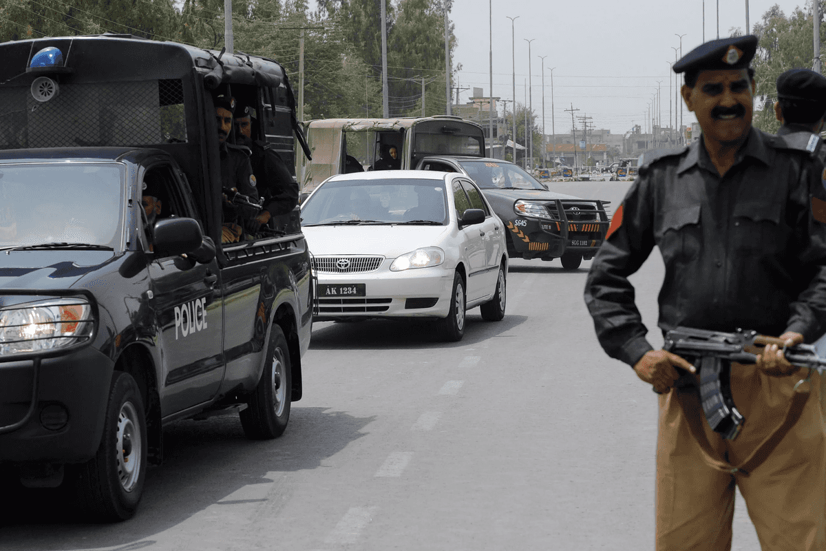 Pakistan police arrest six in Karachi over alleged links to Indian spy network