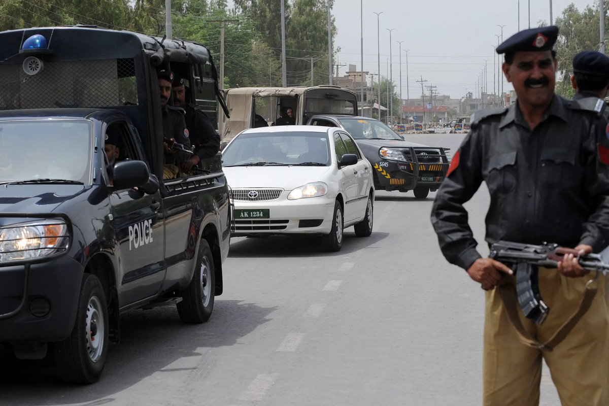 Pakistan police arrest six in Karachi over alleged links to Indian spy network