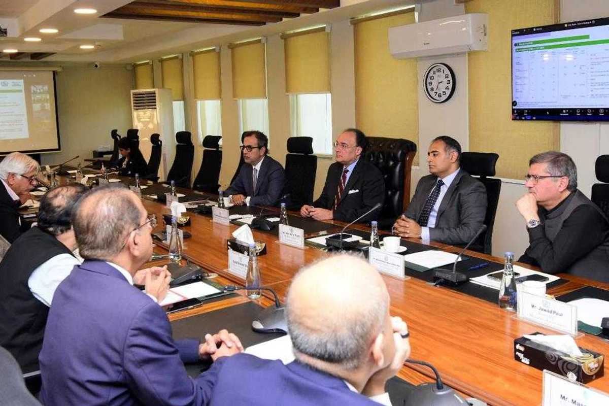 Pakistan says petroleum supplies 'stable' amid global volatility