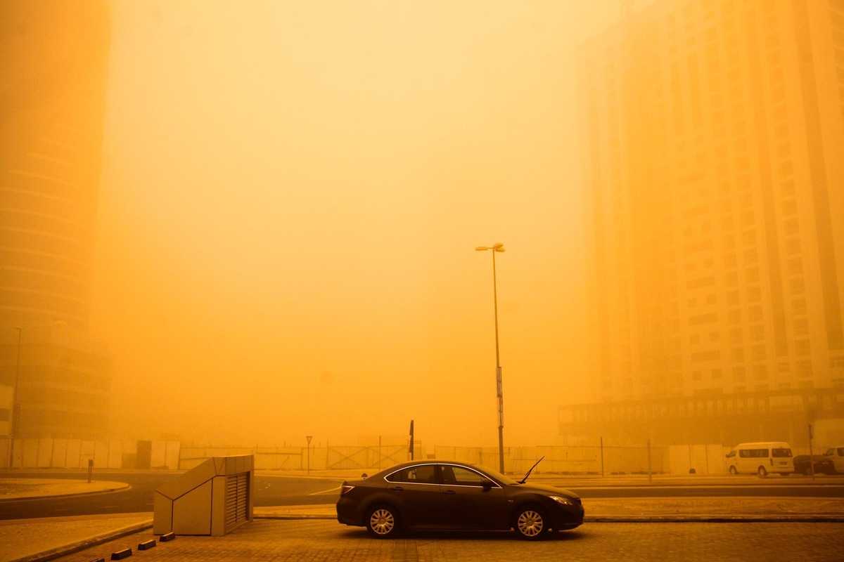 Dust storm, fog disrupt visibility across UAE; authorities issue safety alerts